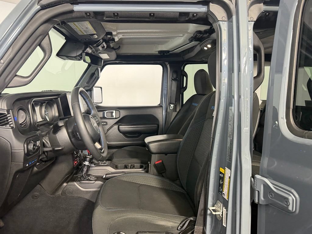 Used 2024 Jeep Wrangler Unlimited Rubicon 4xe w/ Technology Group AWD/4WD image 23