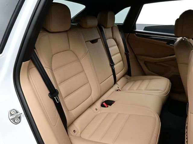 New 2026 Porsche Macan Turbo image 17