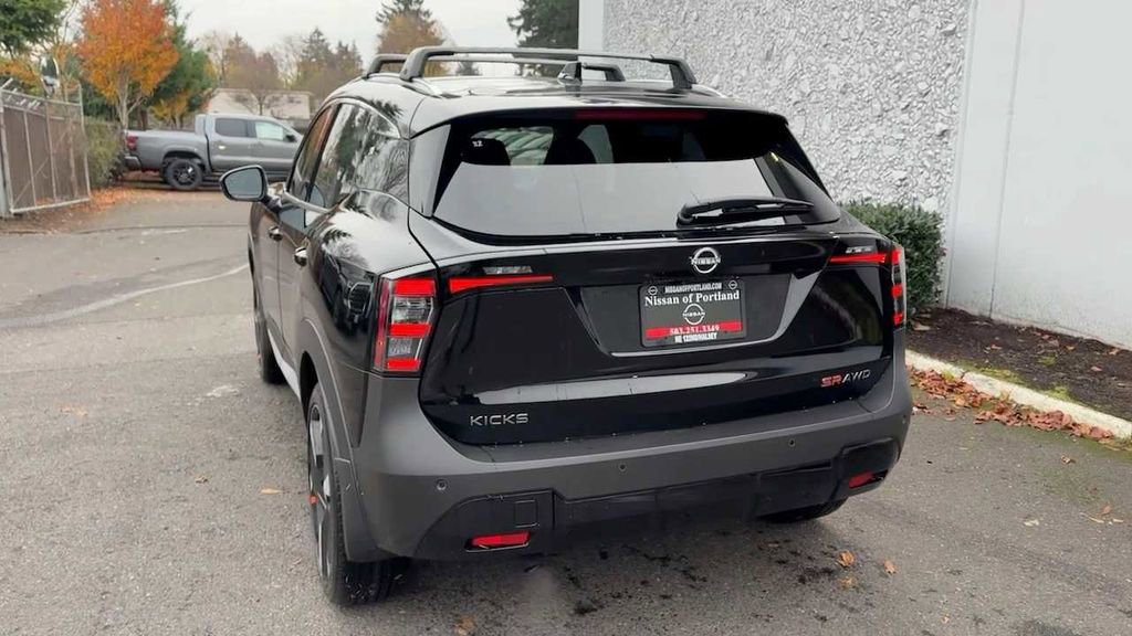 New 2026 Nissan Kicks SR w/ SR Premium Package AWD/4WD image 10