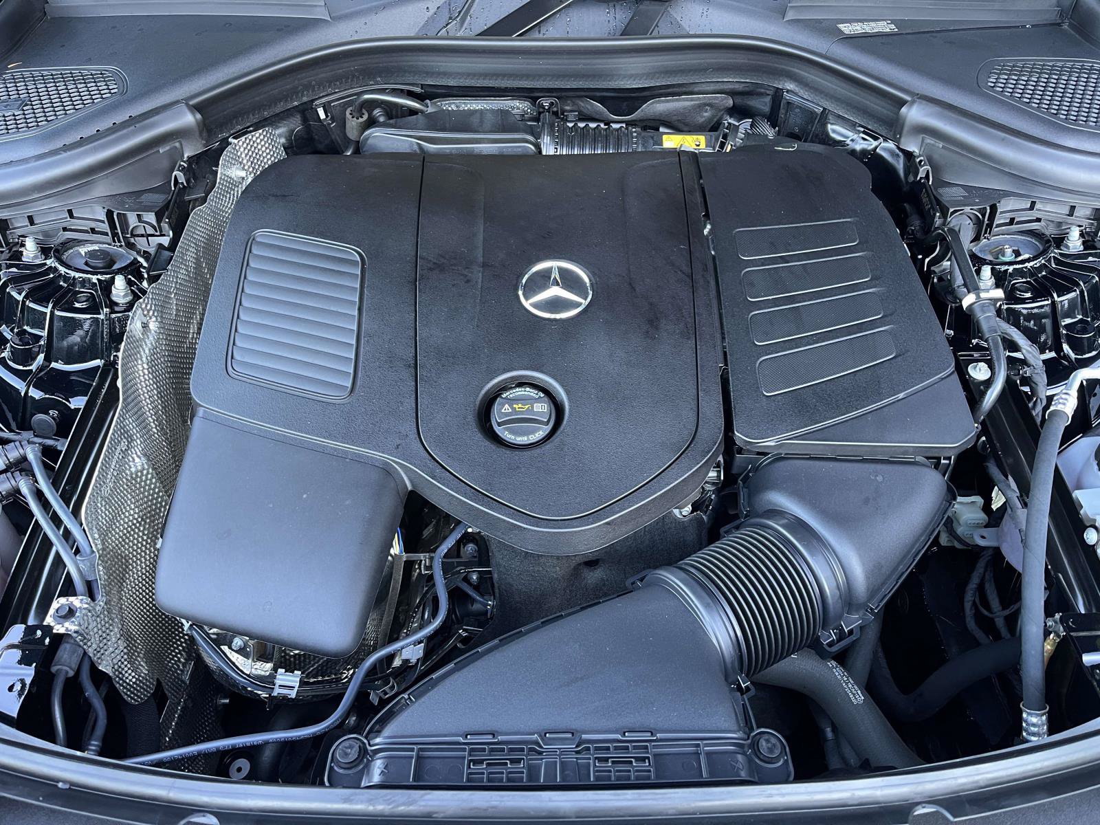 Used 2024 Mercedes-Benz GLC 300 4MATIC image 58