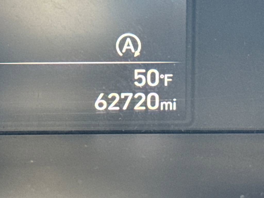 Used 2021 Hyundai Elantra SE image 20