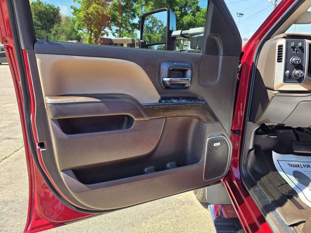 Used 2018 GMC Sierra 3500 Denali w/ Duramax Plus Package AWD/4WD image 21