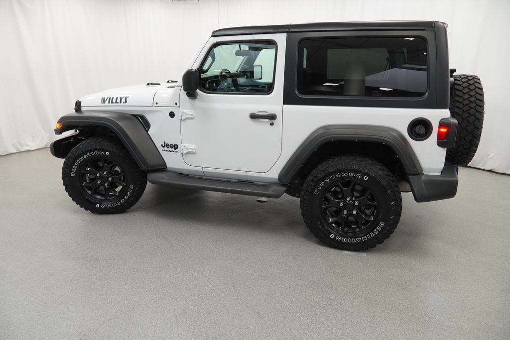 Used 2022 Jeep Wrangler Sport AWD/4WD image 15