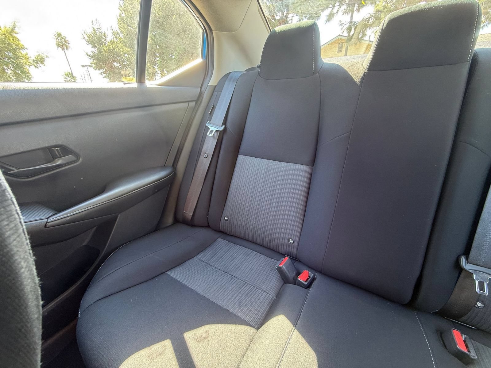 Used 2025 Nissan Sentra SV FWD image 35