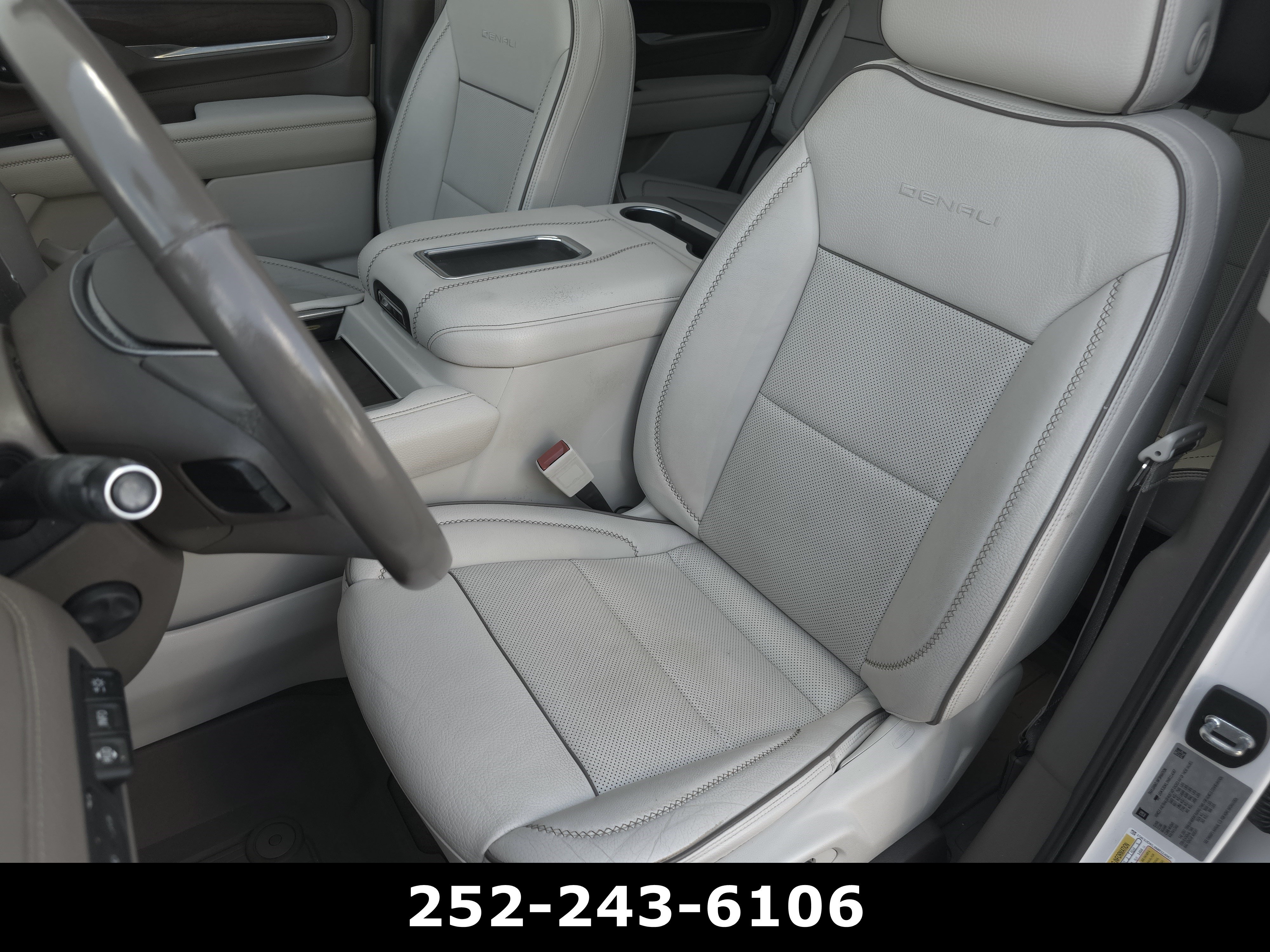 Used 2021 GMC Yukon Denali w/ Denali Premium Package AWD/4WD image 10