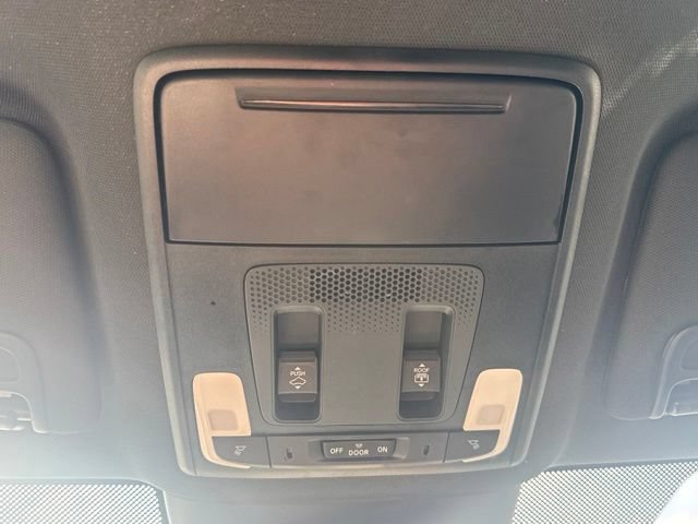 Used 2025 Honda Pilot TrailSport image 21