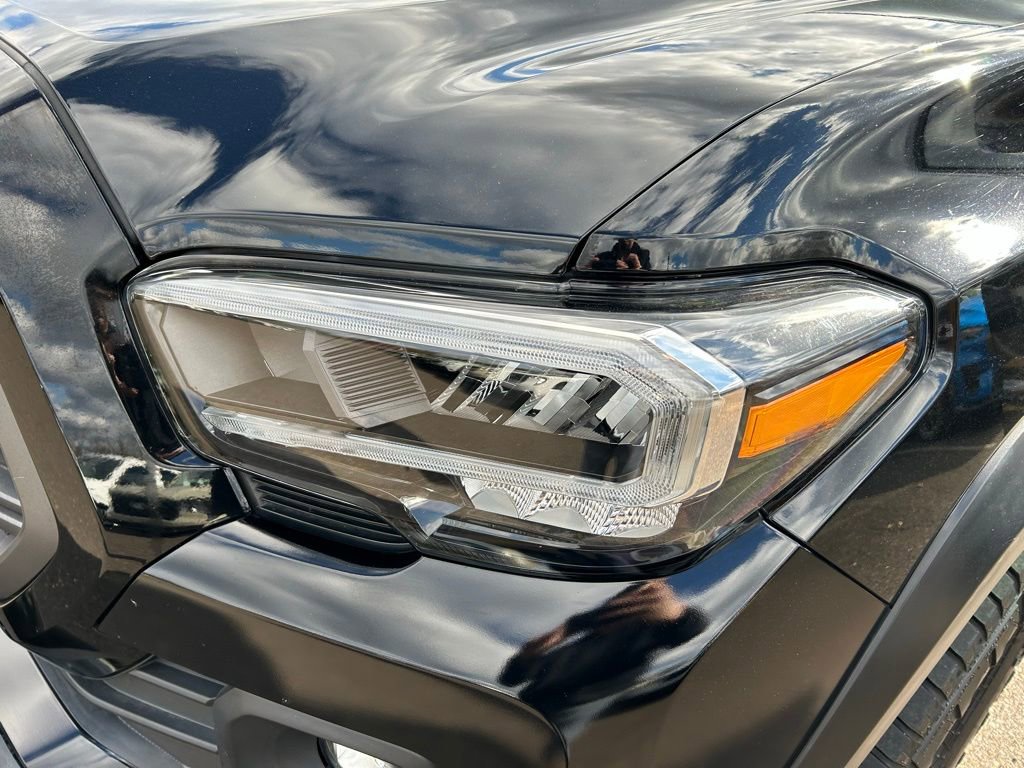 Used 2021 Toyota Tacoma TRD Off-Road image 34