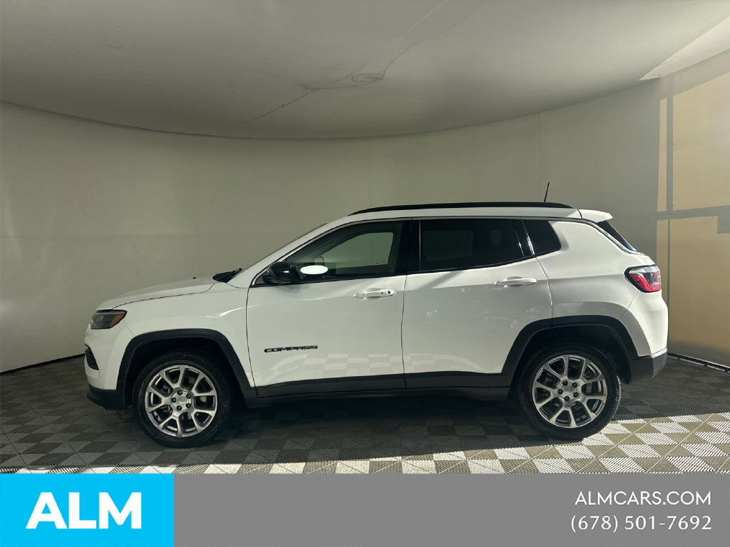 Used 2022 Jeep Compass Latitude AWD/4WD image 10