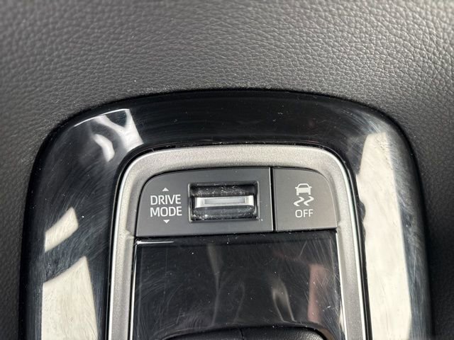 Certified 2025 Toyota Corolla SE image 33