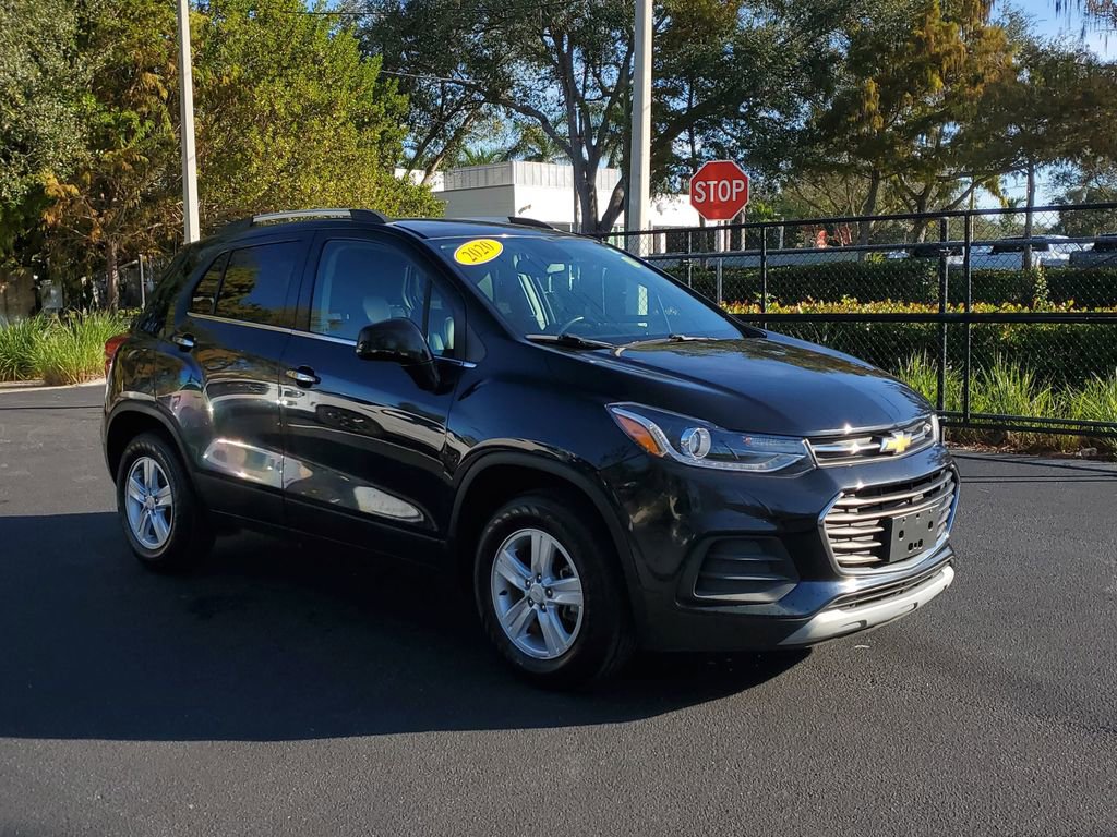 Used 2020 Chevrolet Trax LT w/ LT Convenience Package image 7