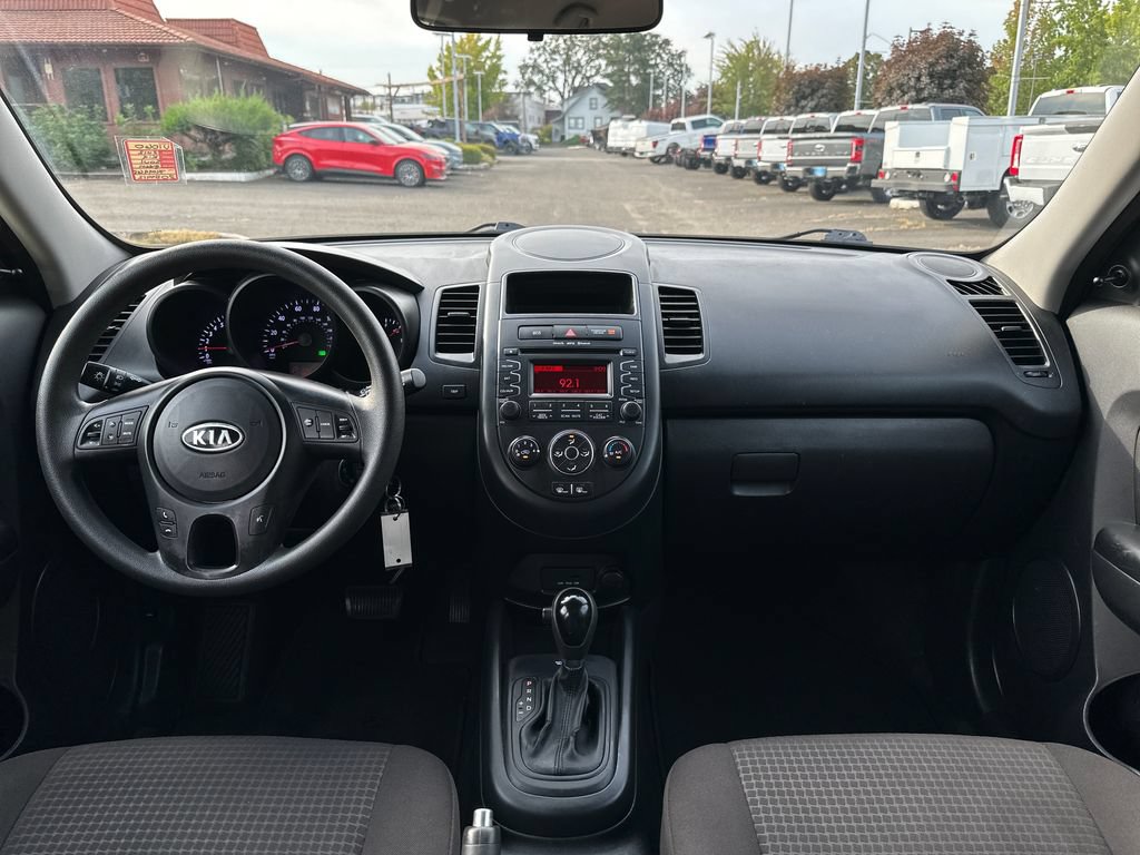 Used 2012 Kia Soul FWD image 19