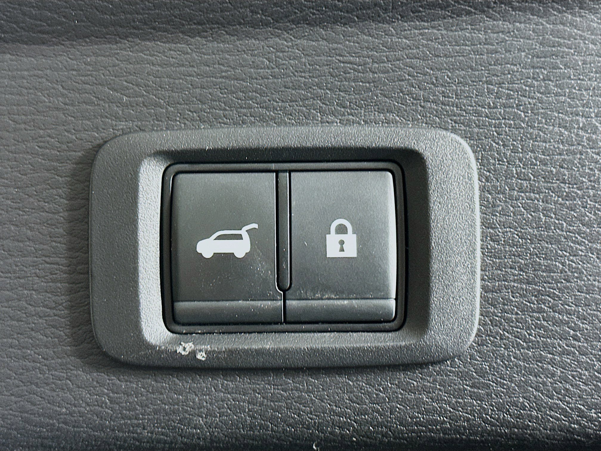 Used 2024 Mitsubishi Outlander SE FWD image 32