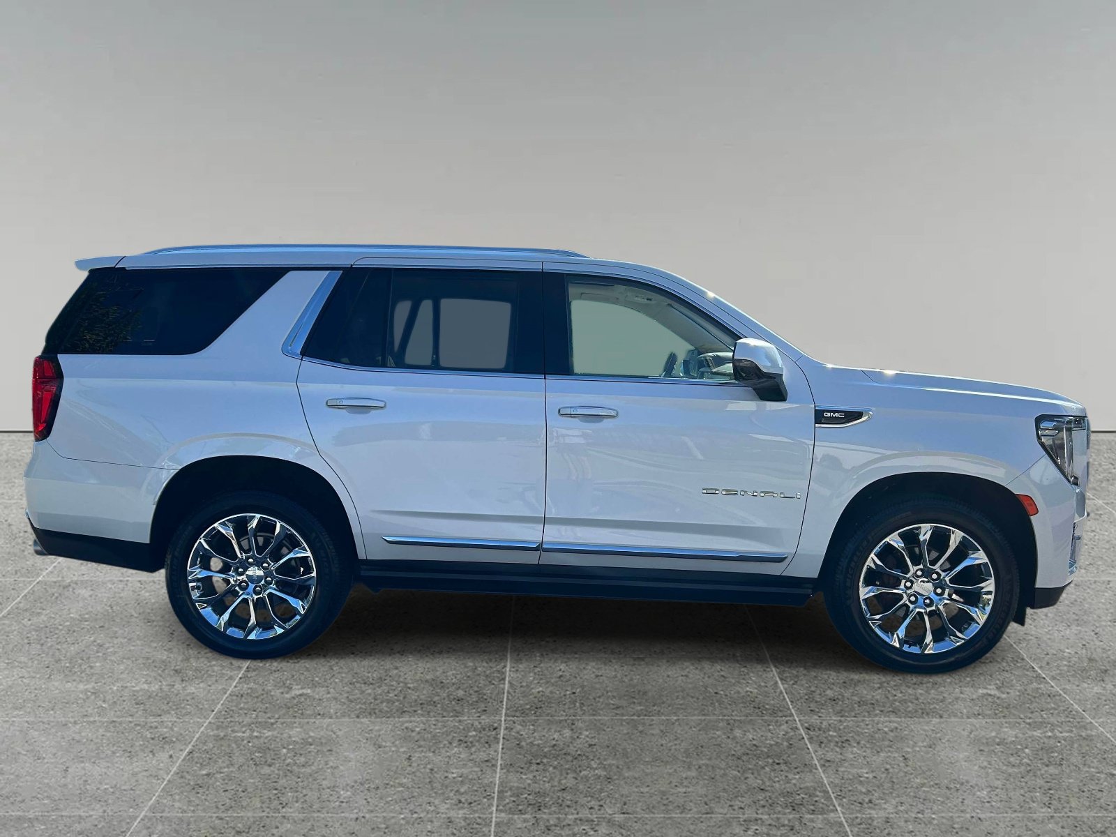 Used 2022 GMC Yukon Denali AWD/4WD image 6
