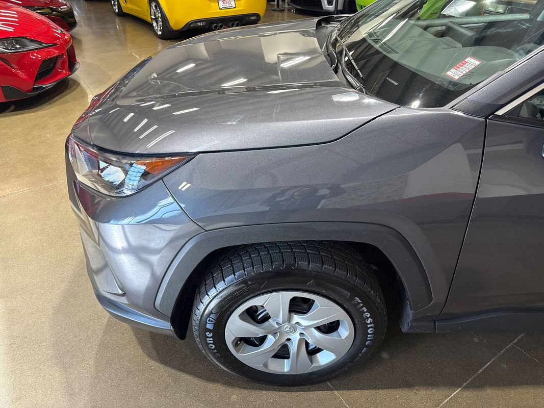 Used 2021 Toyota RAV4 LE AWD/4WD image 35