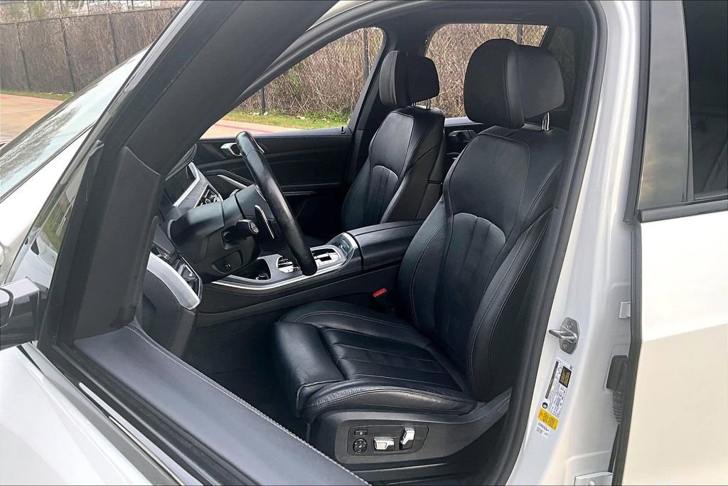 Used 2022 BMW X5 sDrive40i w/ M Sport Package image 32