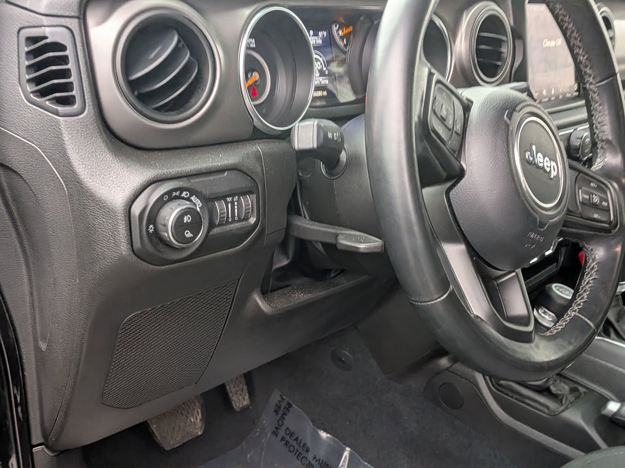 Used 2022 Jeep Gladiator Sport image 17