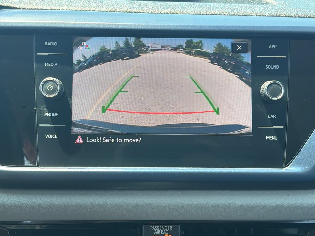 Certified 2022 Volkswagen Taos SE AWD/4WD image 16