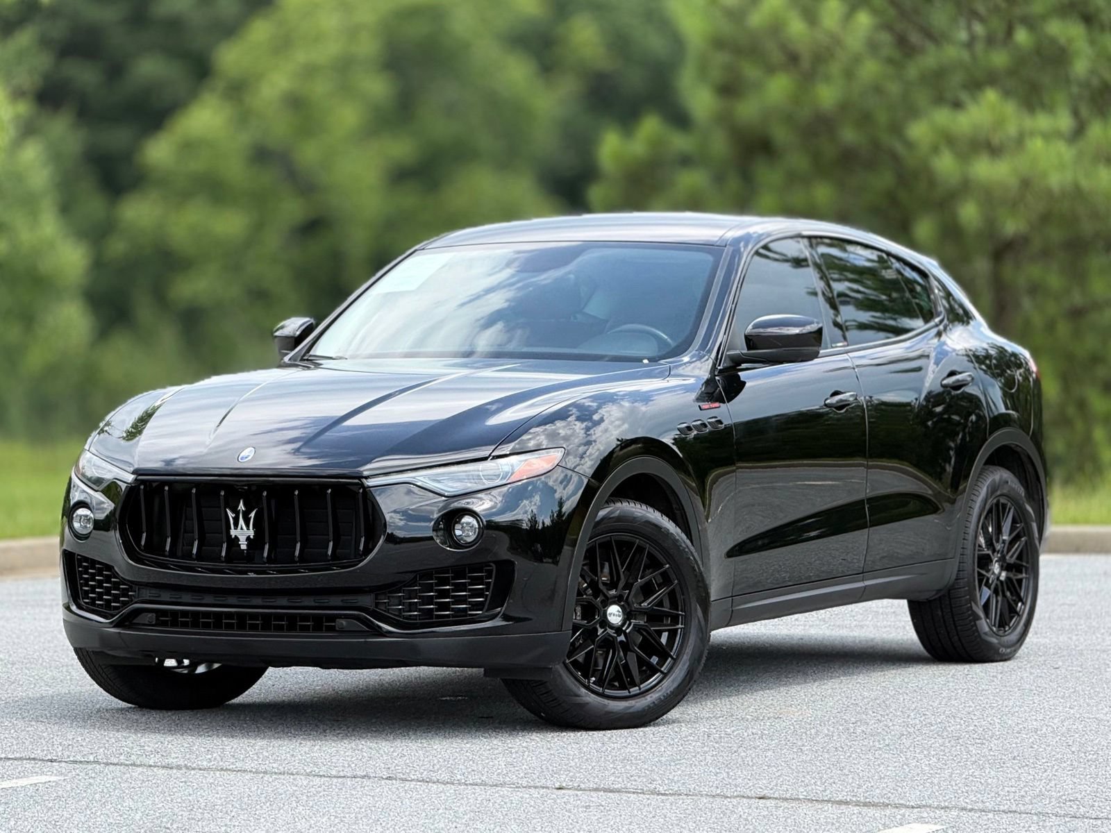 Used 2017 Maserati Levante AWD/4WD image 8