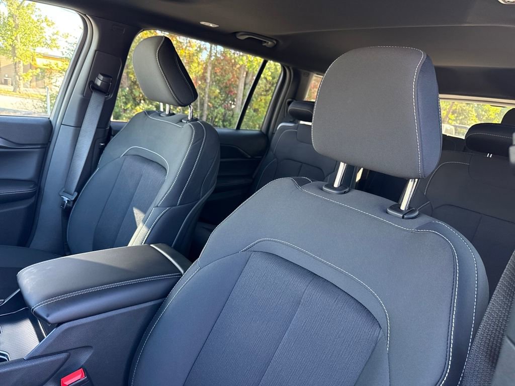 New 2025 Jeep Grand Cherokee L Laredo w/ Luxury Tech Group I image 10