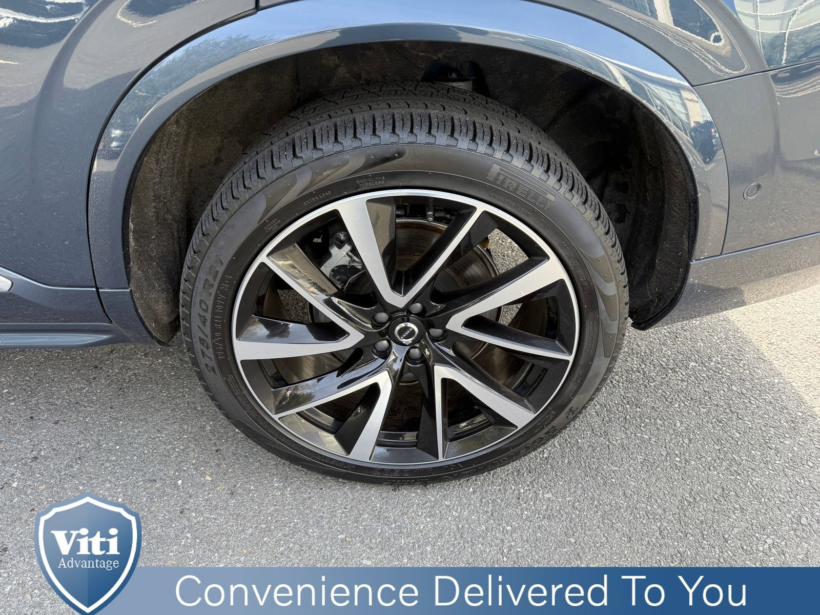 Certified 2024 Volvo XC90 B6 Ultimate w/ Protection Package Premier image 13