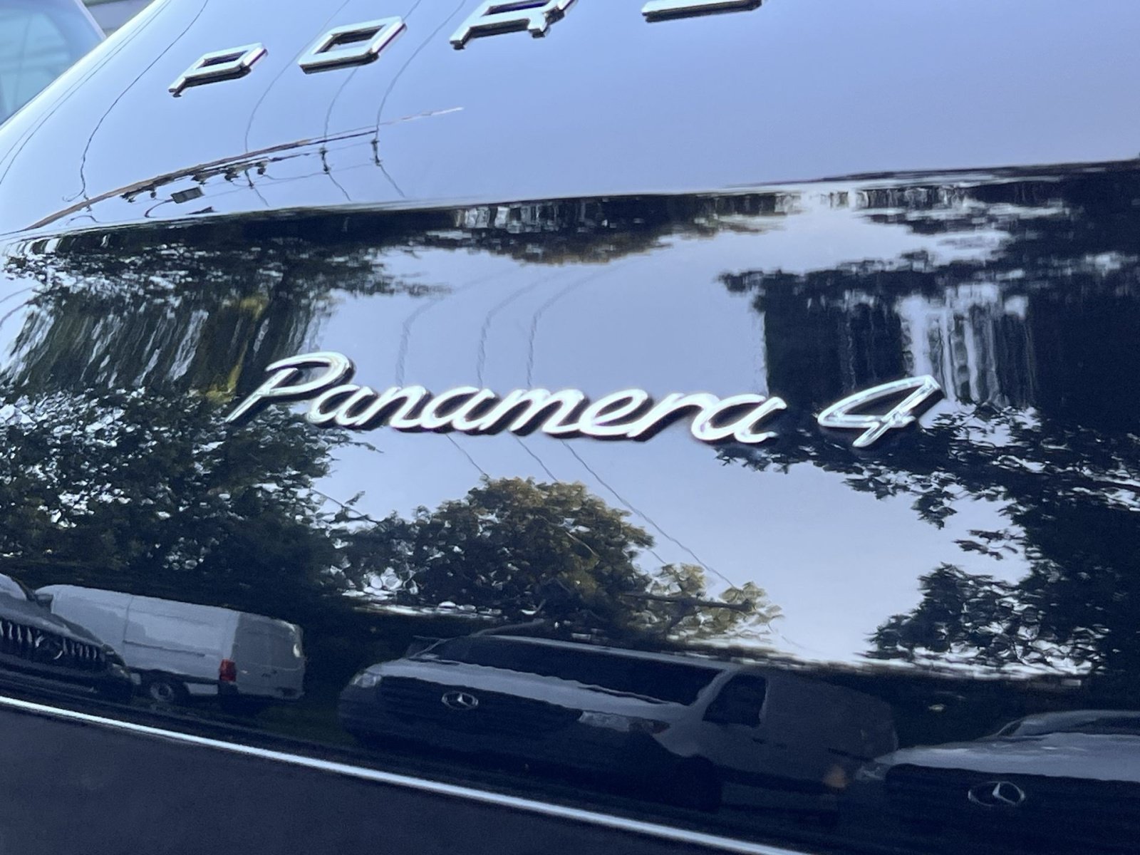 Used 2014 Porsche Panamera 4 AWD/4WD image 35