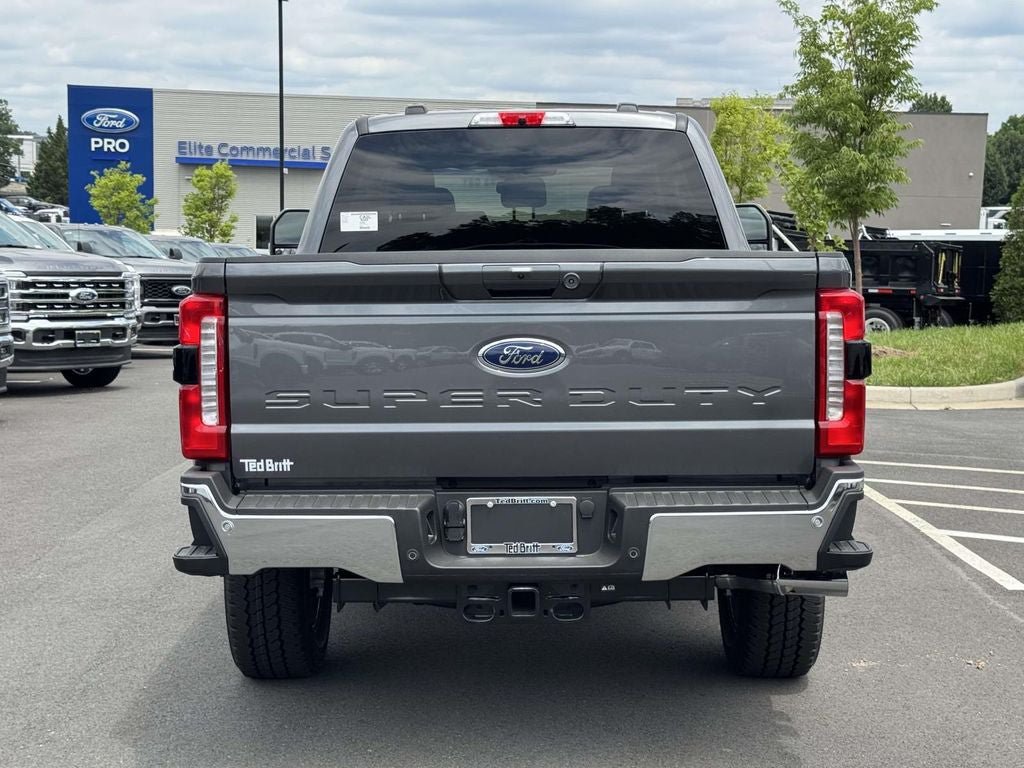 New 2026 Ford F250 Lariat w/ Chrome Package AWD/4WD image 4