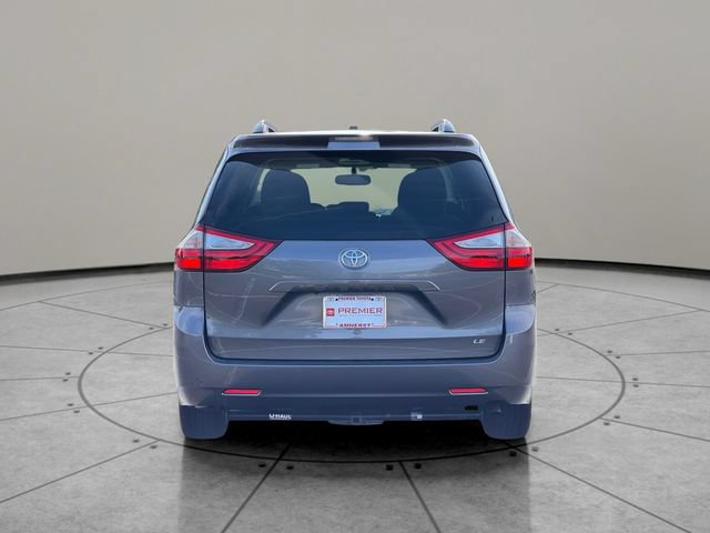 Used 2015 Toyota Sienna LE FWD image 5