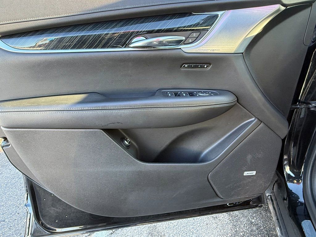Certified 2020 Cadillac XT6 Premium Luxury image 12