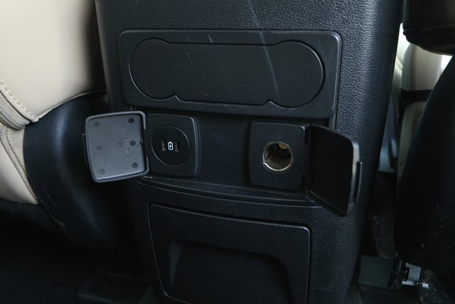 Used 2023 Ford Explorer XLT w/ Equipment Group 202A image 30