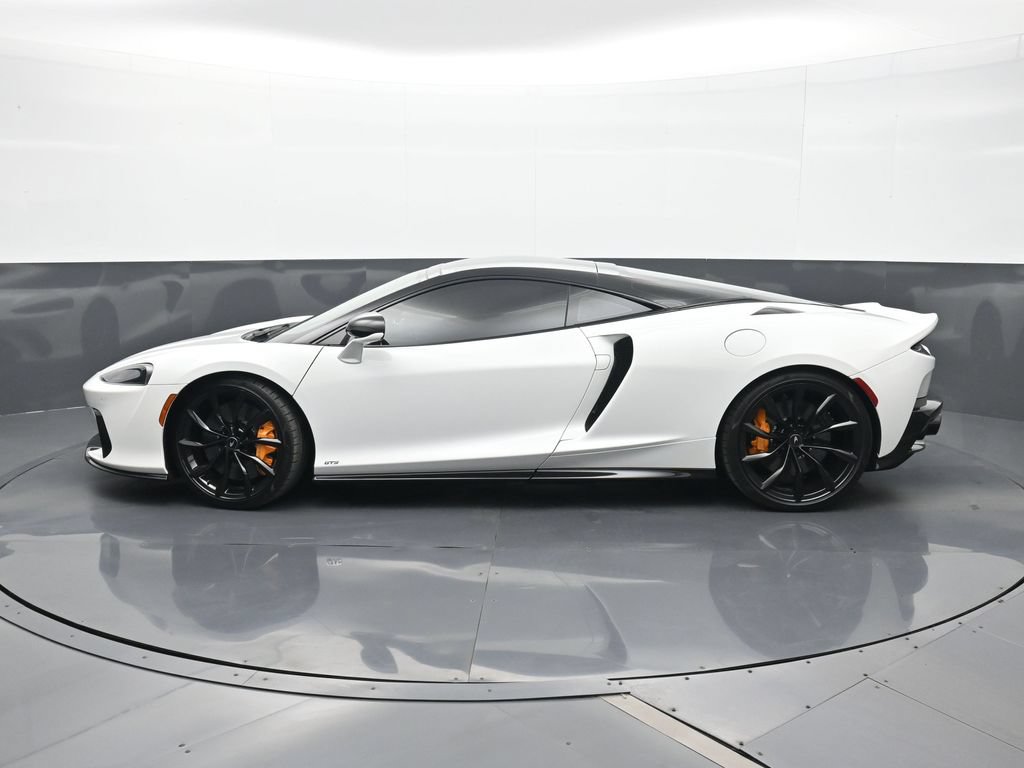 Used 2025 McLaren GTS RWD image 2
