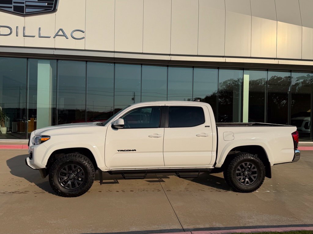 Used 2023 Toyota Tacoma SR5 RWD image 3