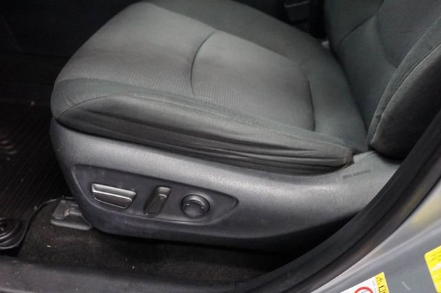 Used 2019 Toyota RAV4 XLE w/ Convenience Package image 7