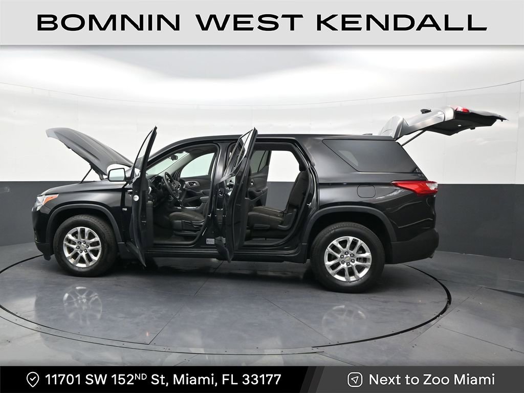 Used 2020 Chevrolet Traverse LS image 30