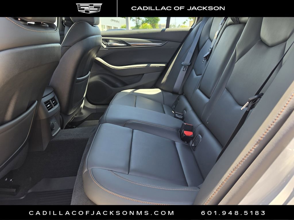 Used 2025 Cadillac CT5 V RWD image 17