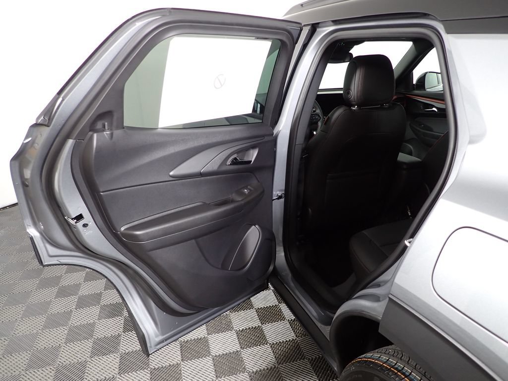New 2026 Chevrolet TrailBlazer RS w/ Convenience Package AWD/4WD image 33