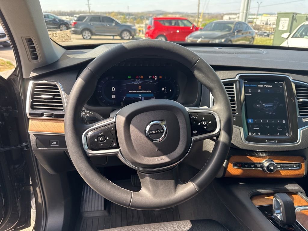 Used 2023 Volvo XC90 B6 Plus w/ Protection Package Premier AWD/4WD image 13