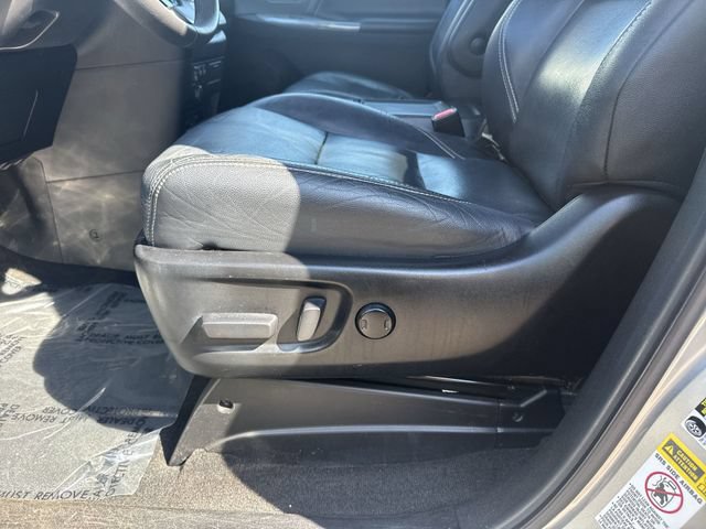 Used 2017 Toyota Sienna SE Premium FWD image 29