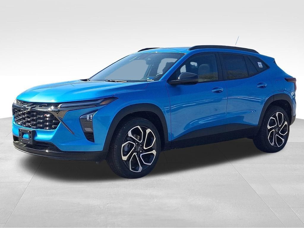 New 2026 Chevrolet Trax RS w/ Sunroof Package FWD image 3