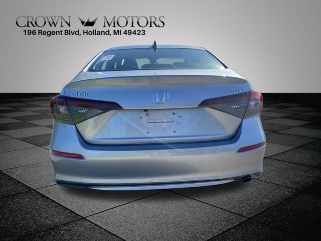Used 2025 Honda Civic Sport image 8