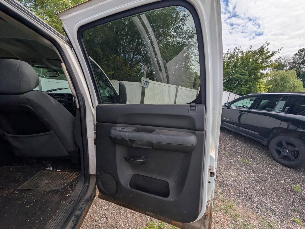 Used 2007 GMC Sierra 2500 SLE w/ SLE1 Preferred Package AWD/4WD image 26