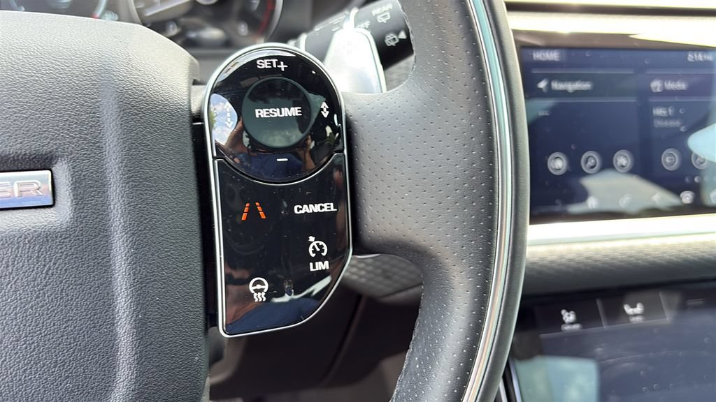 Used 2020 Land Rover Range Rover Velar R-Dynamic S AWD/4WD image 12