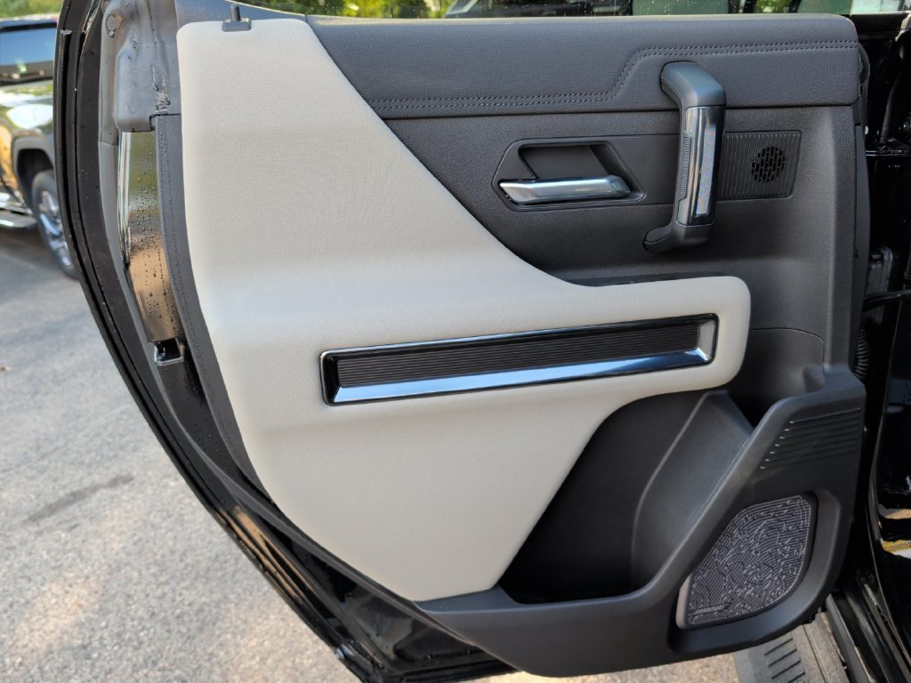 Used 2026 GMC Hummer EV SUV AWD/4WD image 30