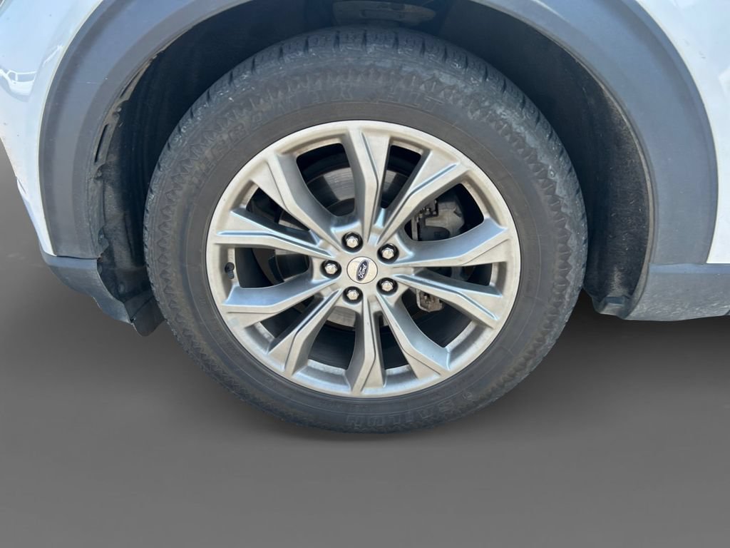Used 2023 Ford Explorer Limited w/ Equipment Group 301A RWD image 15
