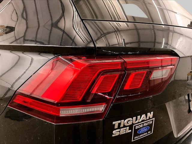 Used 2020 Volkswagen Tiguan SEL AWD/4WD image 29