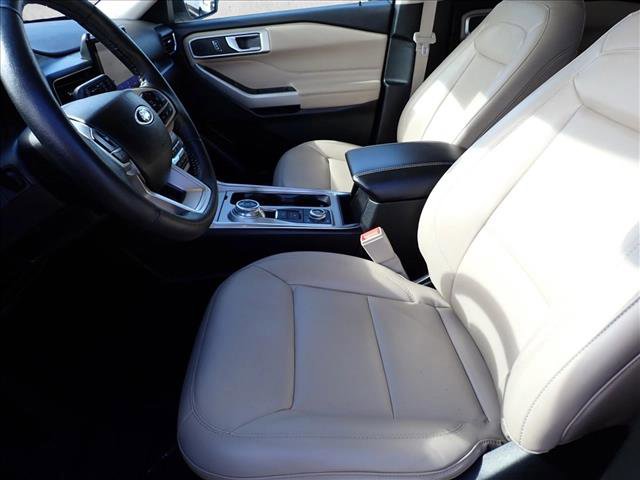Used 2023 Ford Explorer XLT w/ Equipment Group 202A image 13