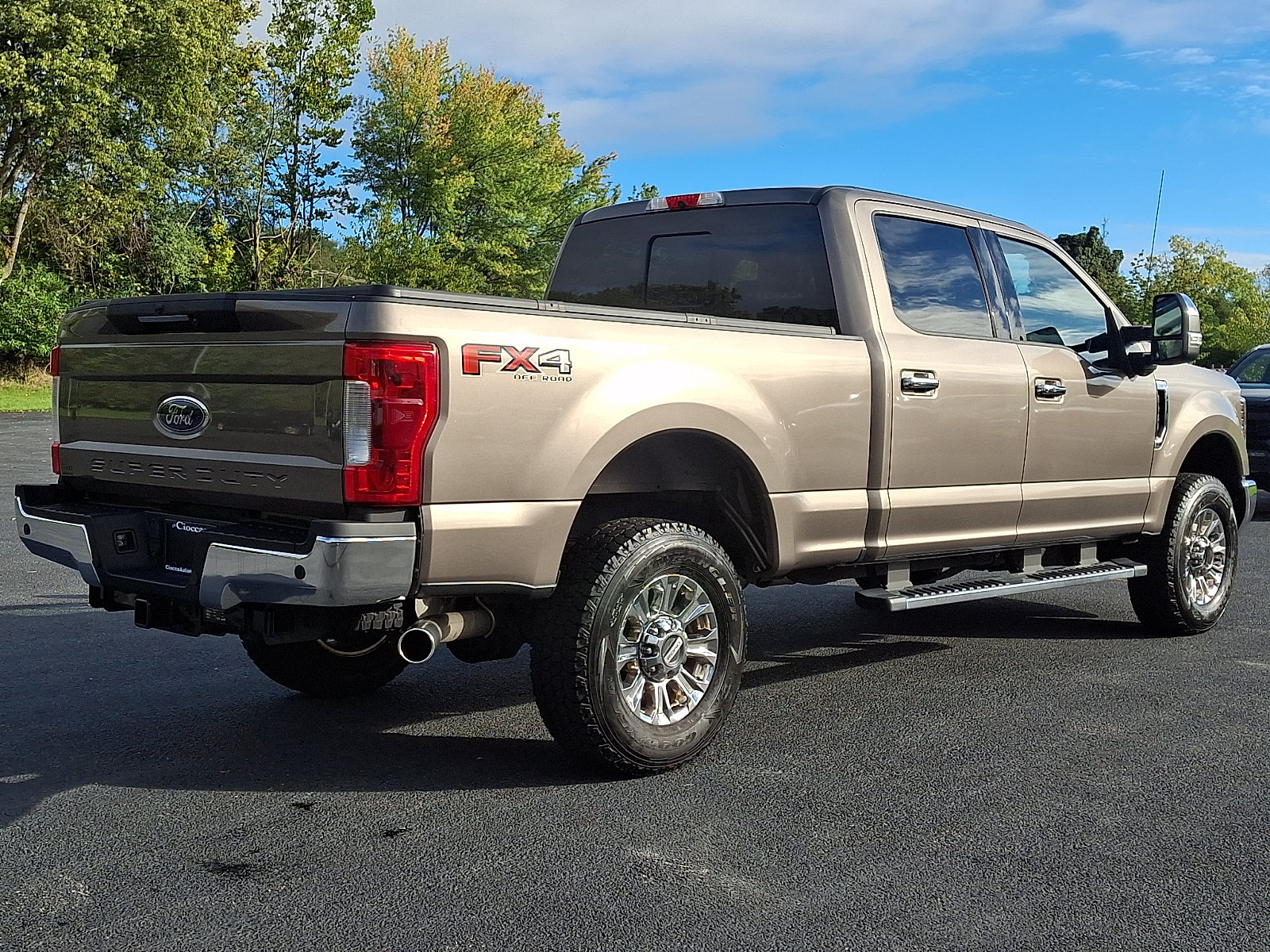 Used 2019 Ford F250 Lariat w/ Lariat Ultimate Package AWD/4WD image 9
