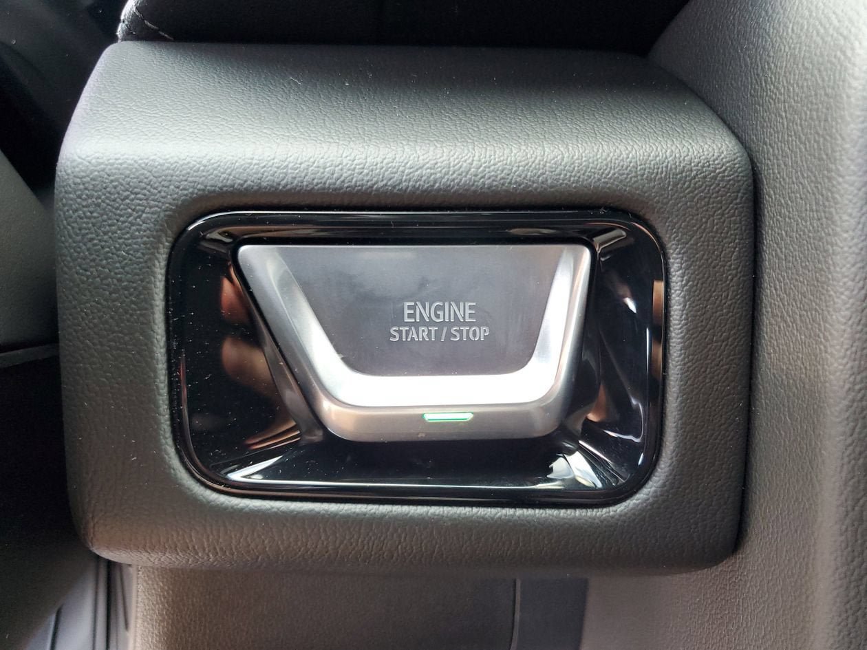 New 2026 GMC Yukon XL Denali w/ Sun & Power Step Package AWD/4WD image 24