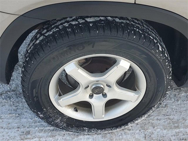 Used 2015 Kia Sorento LX image 4