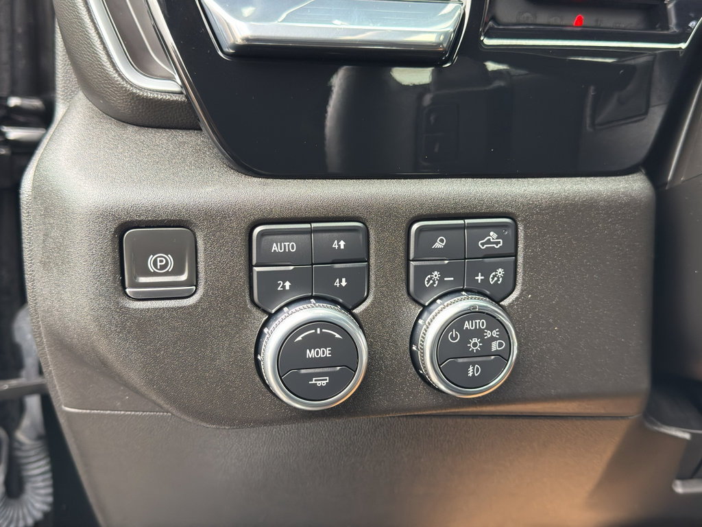 Used 2024 GMC Sierra 1500 Elevation w/ Elevation Premium Package image 17