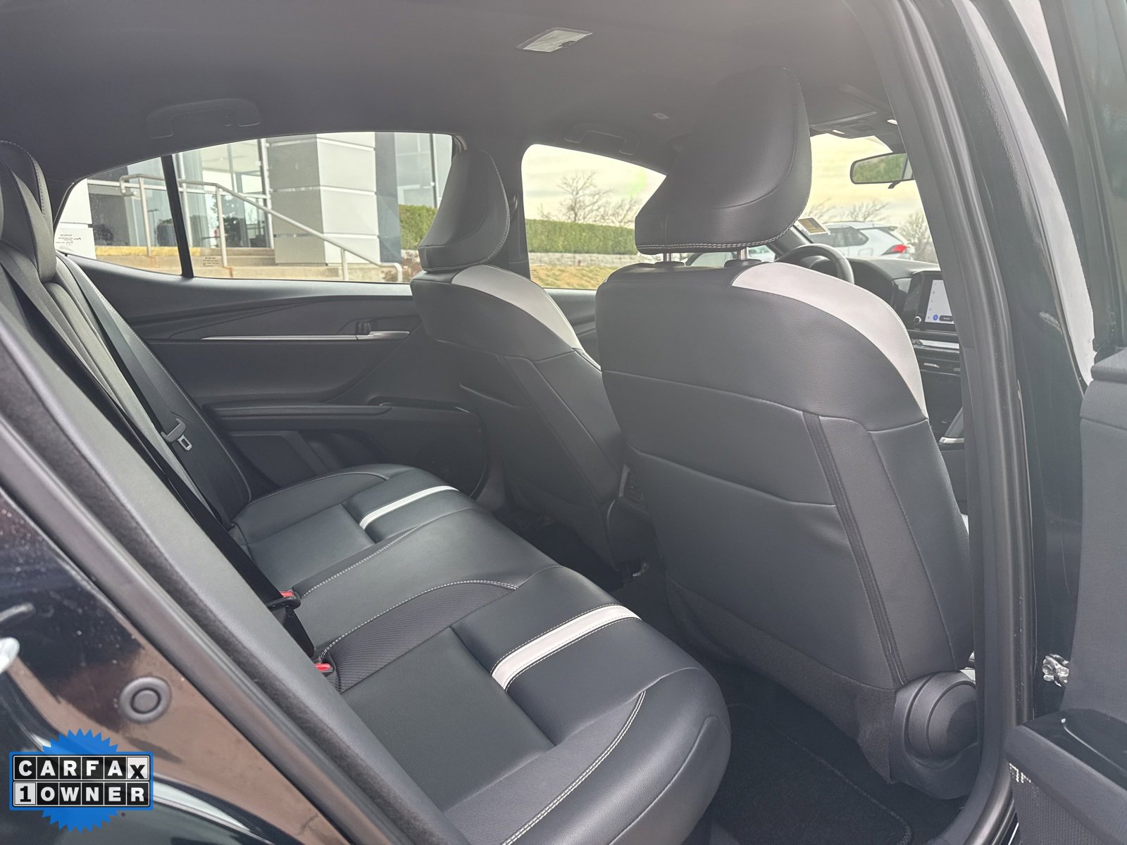 Used 2025 Toyota Camry SE image 28